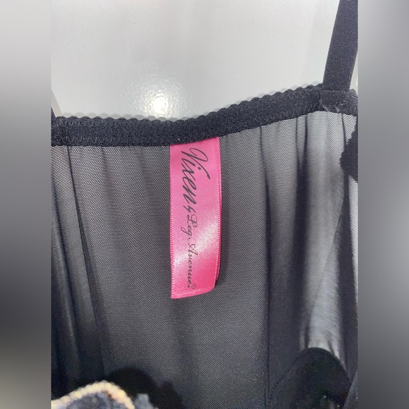 Leg Avenue Women's Vixen Mesh and Lace Zip Front Garter Dress Size M - Picture 3 of 9